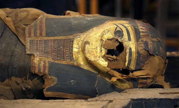 کشف مومیایی 14 ساله با قدمت 2500 سال