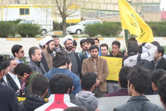 تجمع دانشجویان بوعلی سینا در اعتراض به جنایات آل سعود