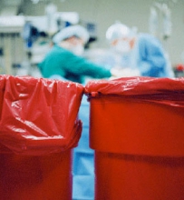 زباله های عفونی بیمارستان ها در ایستگاه توقف ممنوع
