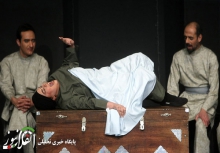 نمایش ضد فرهنگی "صحنه زایمان" در یک تئاتر! +تصاویر