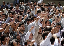 تجمع طلاب در "میدان فاطمی" قانونی نیست/ نیروی انتظامی مانع از برگزاری تجمع شد