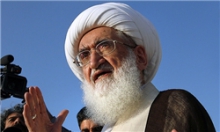 دولت کاری کند که مردم بدانند مشکلات در حال حل شدن است