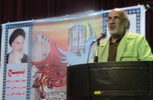 هفت شاعر برگزیده جشنواره استانی شعر بسیج تجلیل شدند