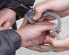 سارق طلاجات در حين فروش طلاهاي مسروقه توسط پليس ملاير دستگيرشد 